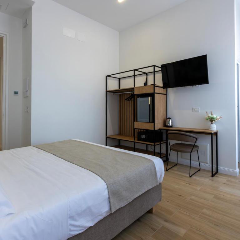 Le Gemme di Cavour Luxury Rooms - Deluxe Double Room - 8
