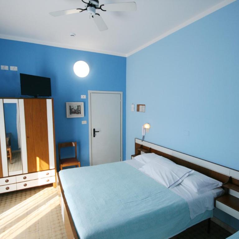 Hotel Cheri - Camera Tripla - 2