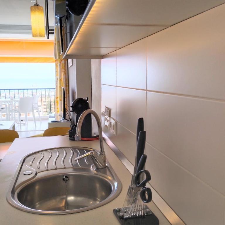 Appartement Lemon trees vue mer panoramique 150m des plages - Apartamento de 2 dormitorios - 22
