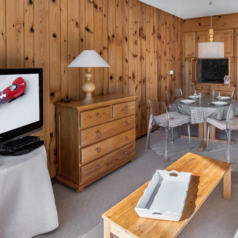 Charmant appartement au pied des pistes avec balcon sud à Courchevel 1850 - Apartamento de 1 dormitorio - 9