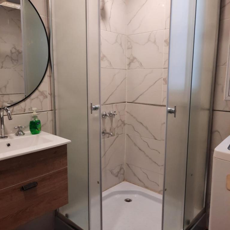 Departamento Brown - zona centro - Two-Bedroom Apartment - 4