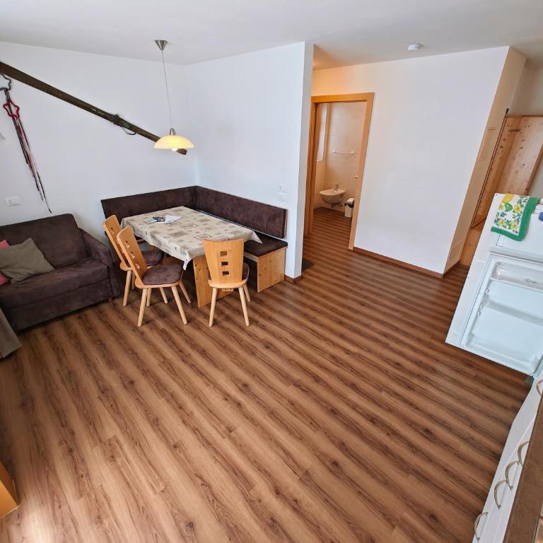 Apartments Brunella - Apartment mit 2 Schlafzimmern und Balkon - 11