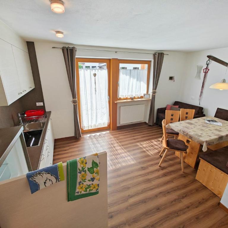 Apartments Brunella - Apartment mit 2 Schlafzimmern und Balkon - 1