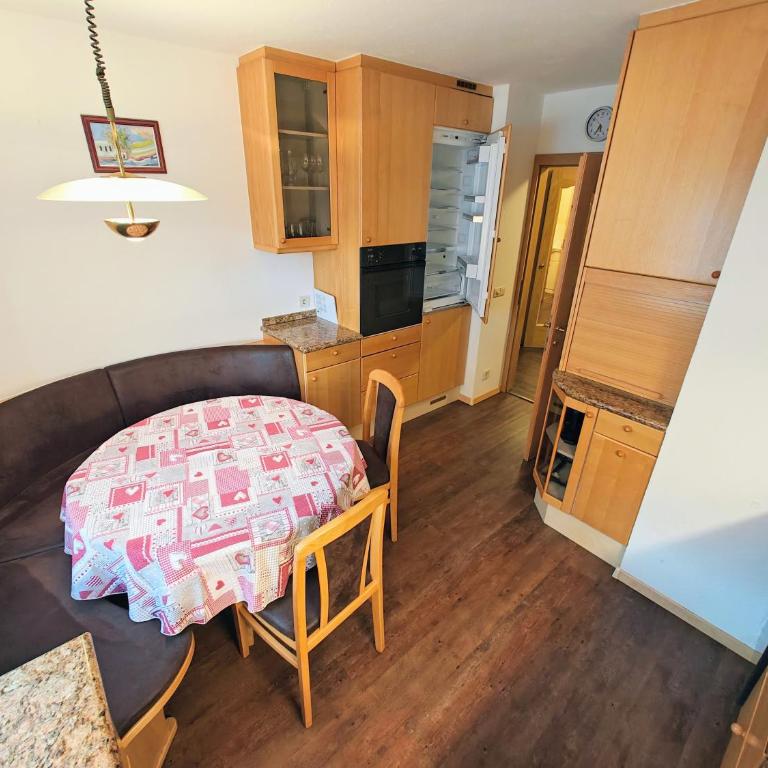 Apartments Brunella - Apartment mit 2 Schlafzimmern und Balkon - 25