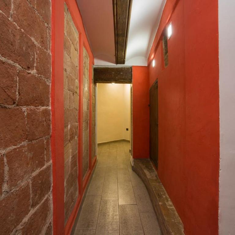 Next to Central Market, Cathedral and Town Hall - Two-Bedroom Apartment - 20