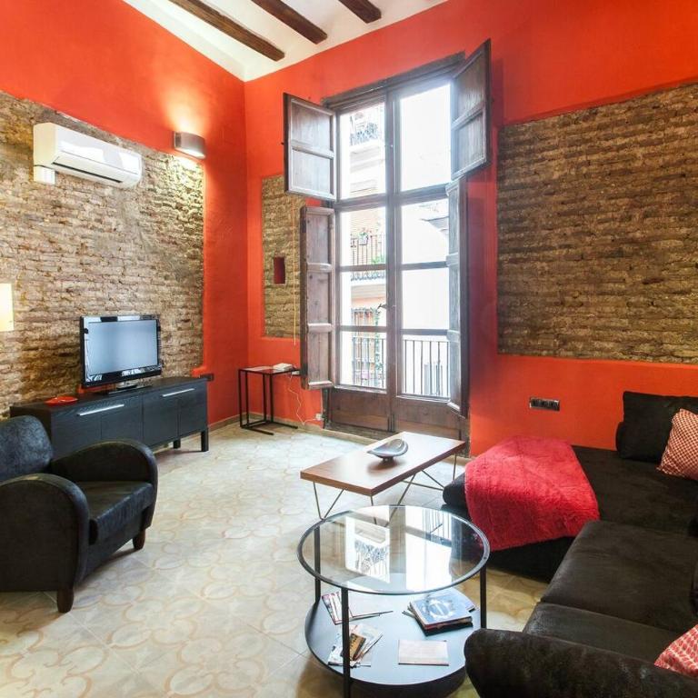 Next to Central Market, Cathedral and Town Hall - Two-Bedroom Apartment - 42