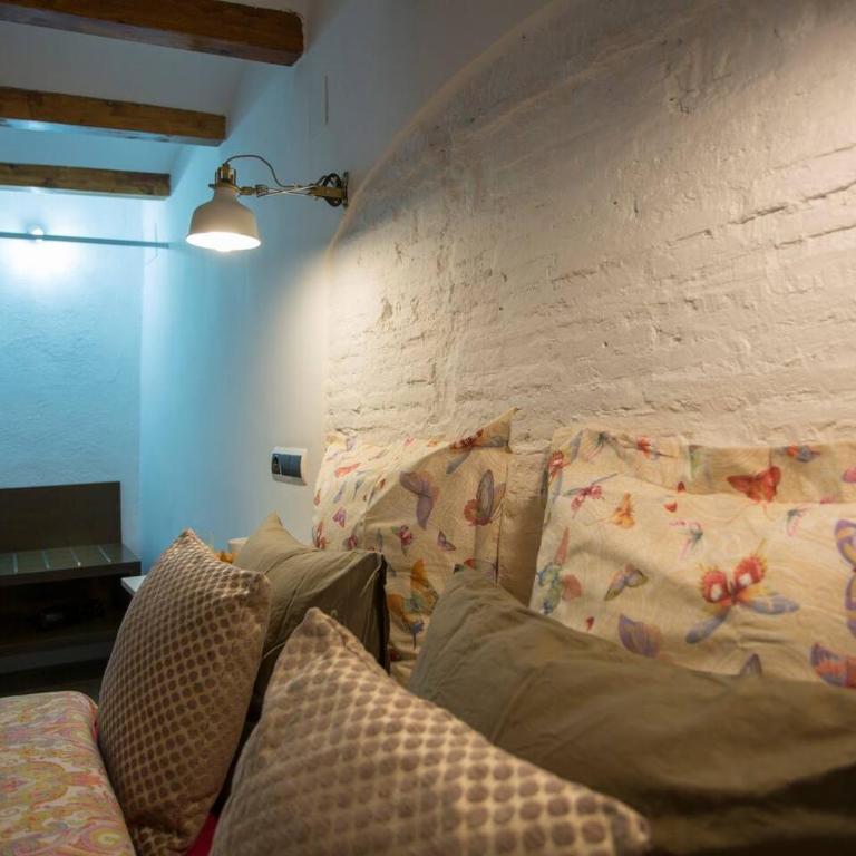 Next to Central Market, Cathedral and Town Hall - Two-Bedroom Apartment - 17