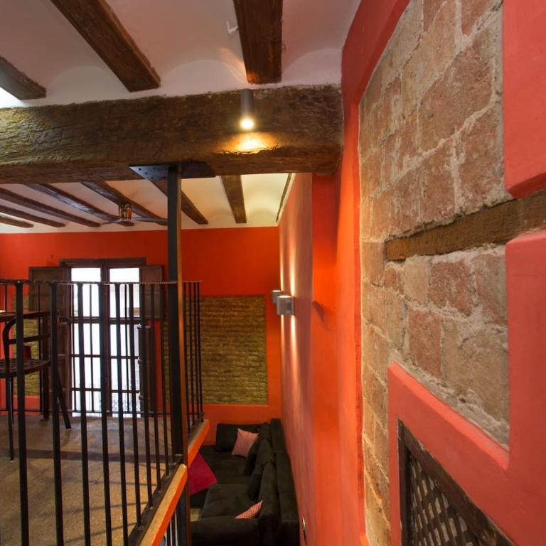 Next to Central Market, Cathedral and Town Hall - Two-Bedroom Apartment - 15