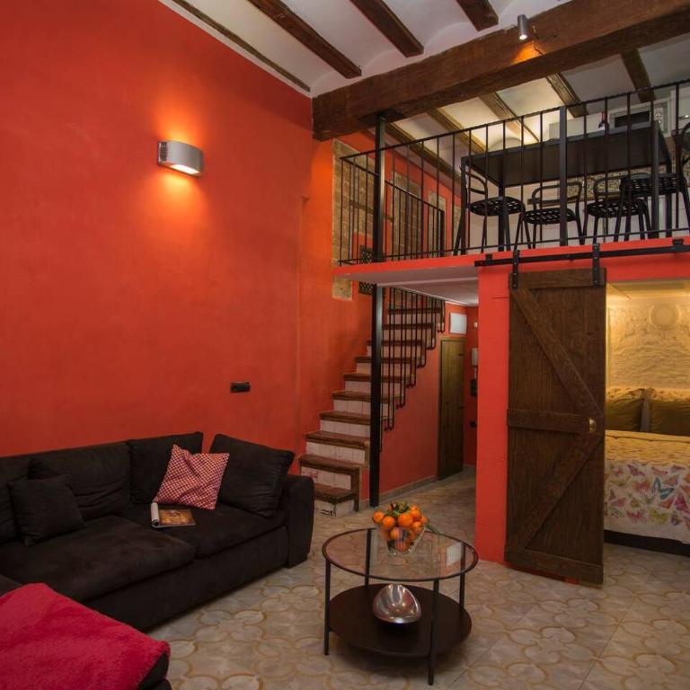 Next to Central Market, Cathedral and Town Hall - Two-Bedroom Apartment - 26