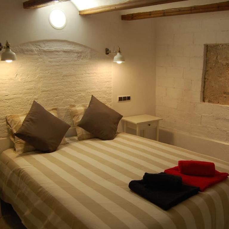 Next to Central Market, Cathedral and Town Hall - Two-Bedroom Apartment - 63