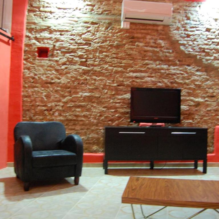 Next to Central Market, Cathedral and Town Hall - Two-Bedroom Apartment - 69