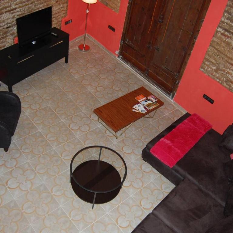 Next to Central Market, Cathedral and Town Hall - Two-Bedroom Apartment - 73