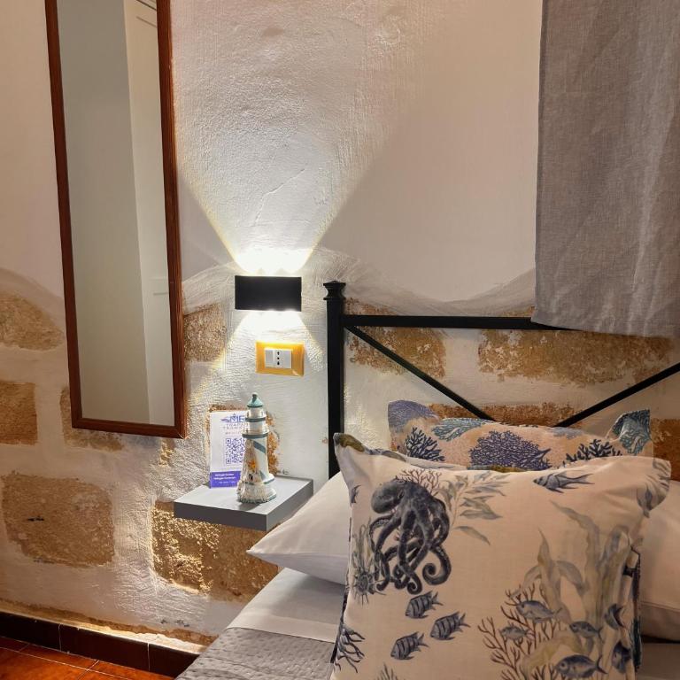 Celeste Rooms - Camera Matrimoniale con Bagno Privato - 5