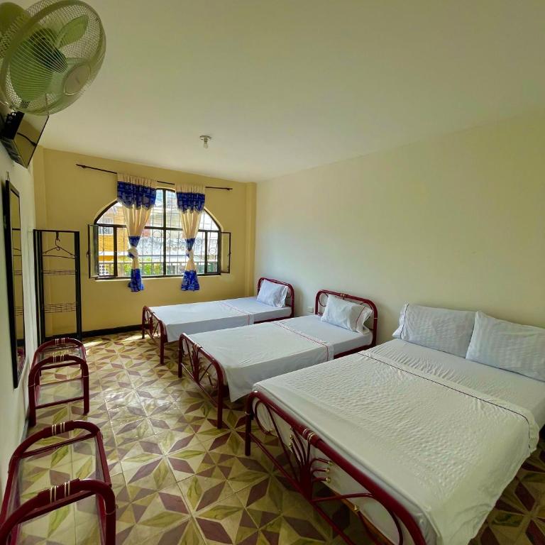 Hotel Los Balcones - Classic Quadruple Room - 3