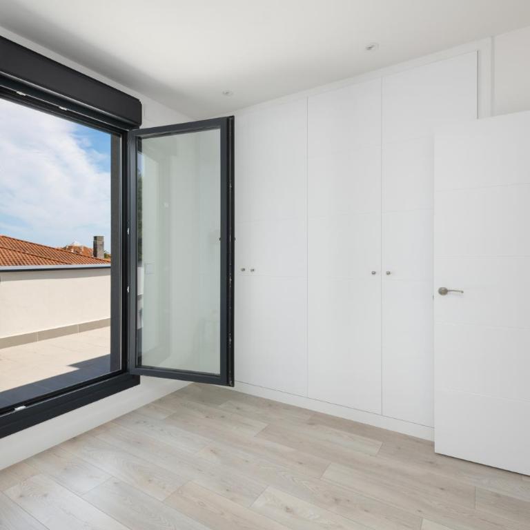 Ático en Llanes con gran terraza, piscina y pista de paddel - Two-Bedroom Apartment - 6