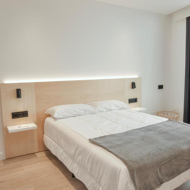 APARTAMENTOS CABANILLAS SILGAR - Apartamento de 2 dormitorios - 3