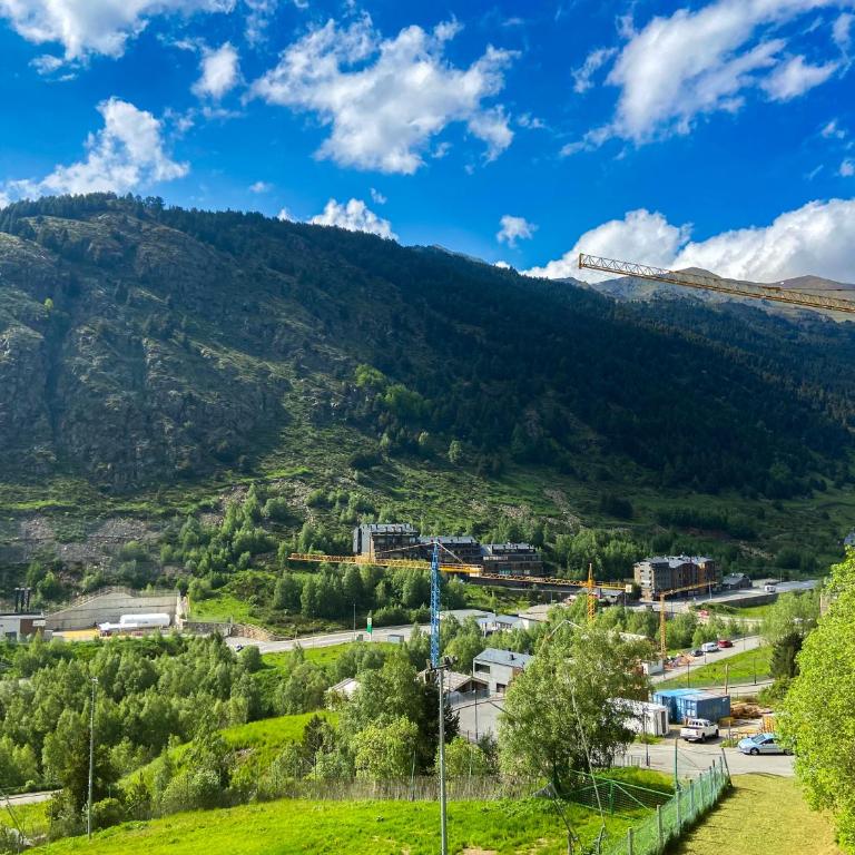 Naturaleza En Soldeu - Disfruta En Familia - Parking Gratis l by BonesVacances - Appartamento con 2 Camere da Letto - 65