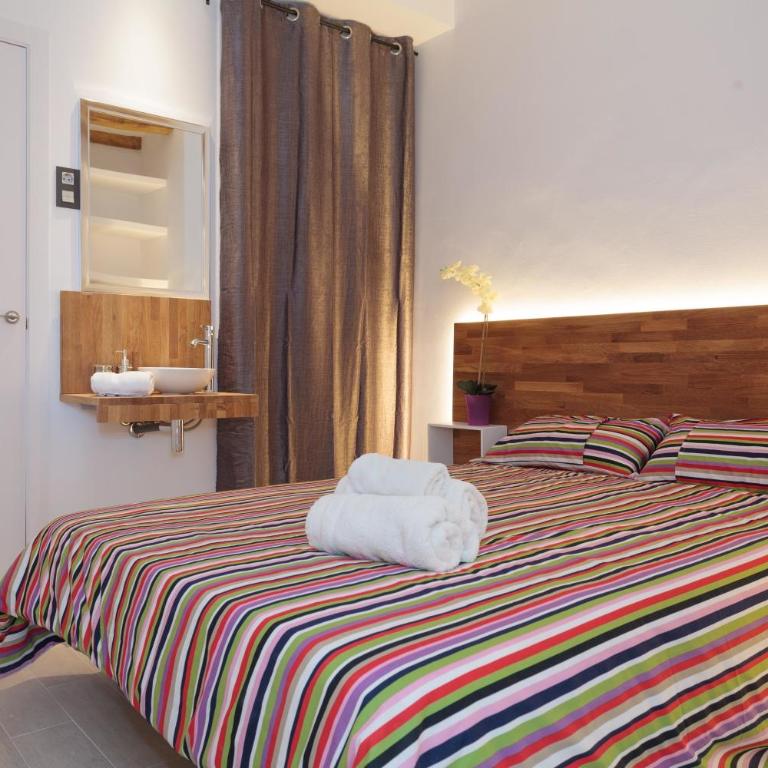 CITY CENTER TWO BEDROOMS APARTMENT, IN A 1870's FULL RENEWED BUILDING - Two-Bedroom Apartment with Balcony - 11
