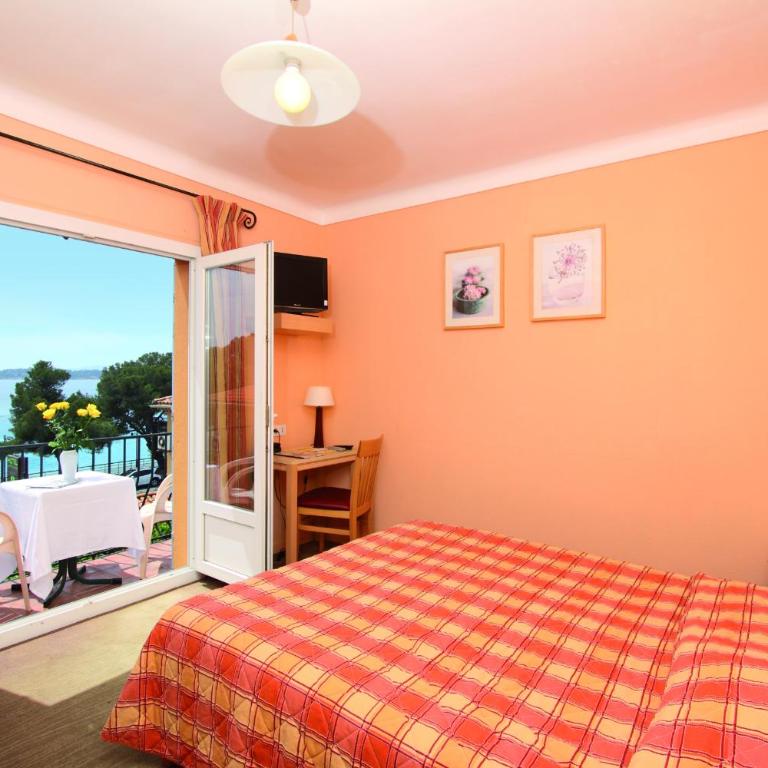 Logis Hôtel le Provencal Rest les Mûriers - Chambre avec Balcon et Vue sur Mer - 7