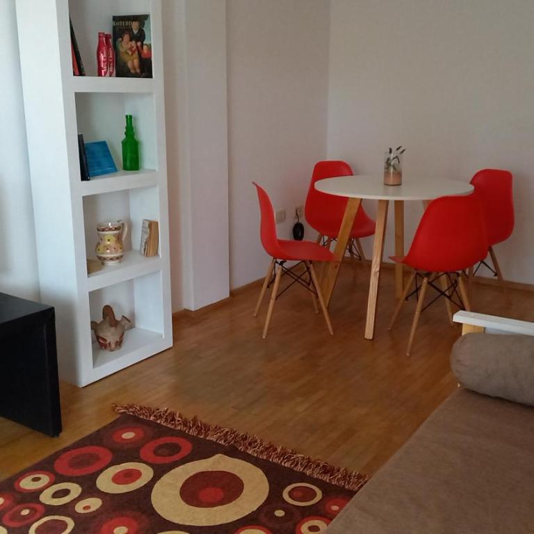 DEPARTAMENTO a PASOS del CENTRO, BARRIO NORTE, 4 PERSONAS - Apartamento de 1 dormitorio - 4