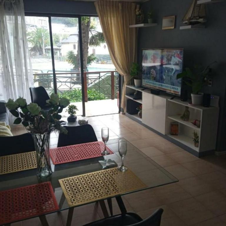 Lindo depa en la playa chica - Three-Bedroom Apartment - 2