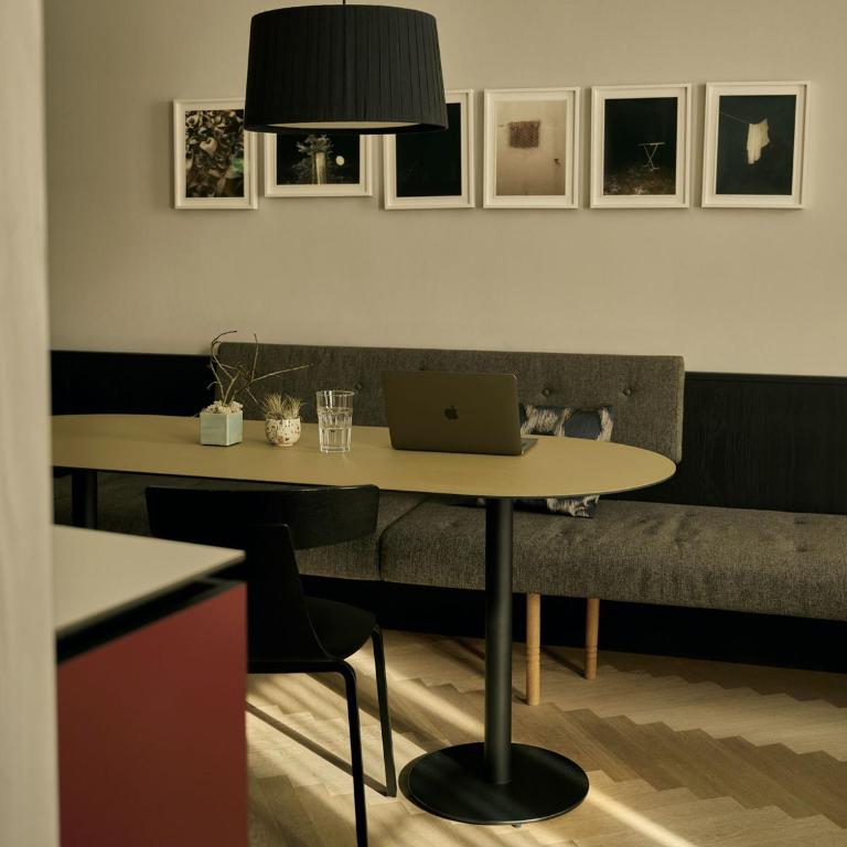 Melter Hotel & Apartments - a Neighborhood Hotel - Deluxe Apartment - 3