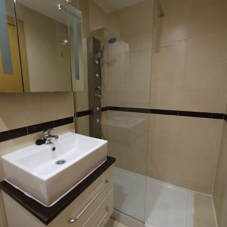 Apartamento con vistas al mar y montaña - Apartamento de 2 dormitorios - 19