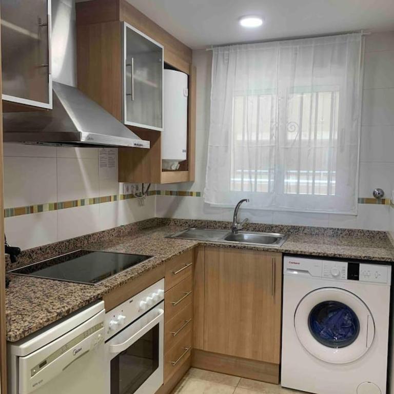 Apartamento con vistas al mar y montaña - Apartamento de 2 dormitorios - 9