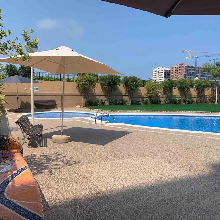 Apartamento con vistas al mar y montaña - Apartamento de 2 dormitorios - 13