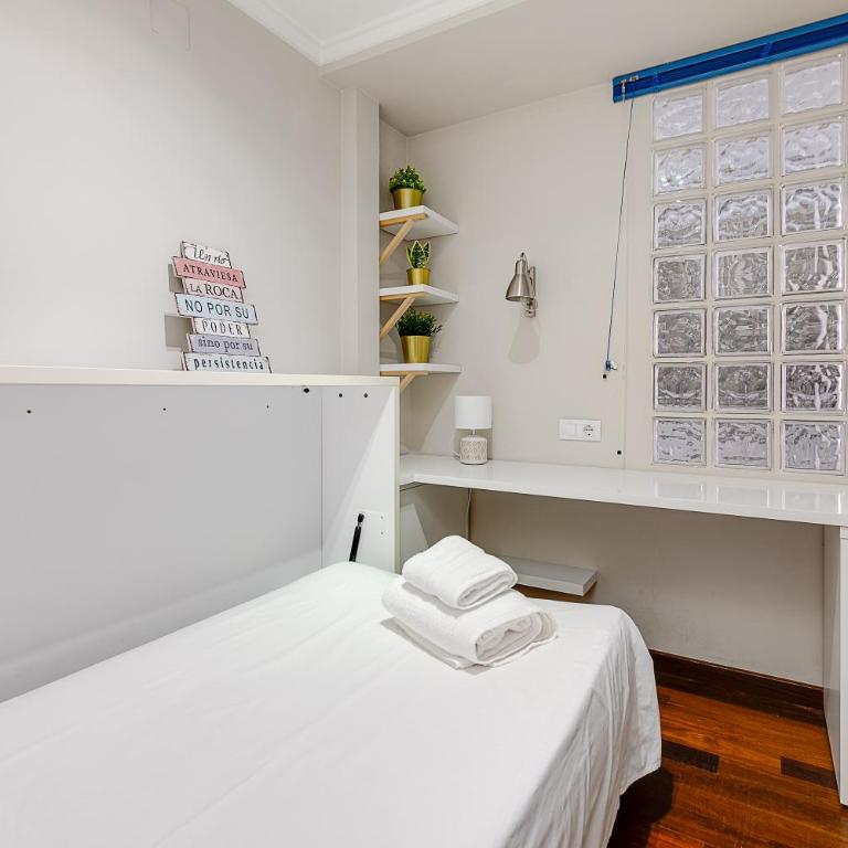 HB Apartments - Mercado Central - Rambla Alicante - La Suite de la Playa - Two-Bedroom Apartment - 24