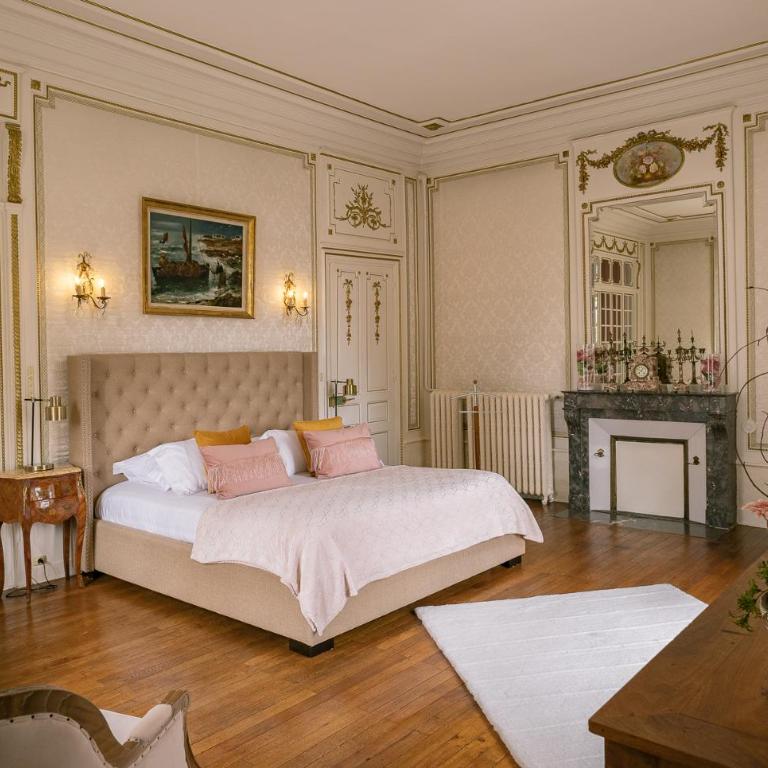 Château des Orchidées Stay in a French Castle - Suite Deluxe avec Lit King-Size - 2