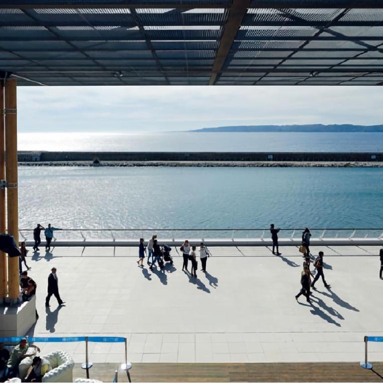 T4 3 chambres 4 étoiles clim avec garage ideal groupe tourisme et croisières proche Port Euromed Terrasses du port - Appartement 3 Chambres - 20