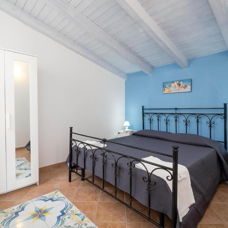 VILLA BIFAMILIARE SCOPELLO - Apartment with Garden View - 4