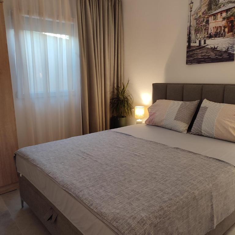 Sayohat Apartments - Two-Bedroom Apartment - 10