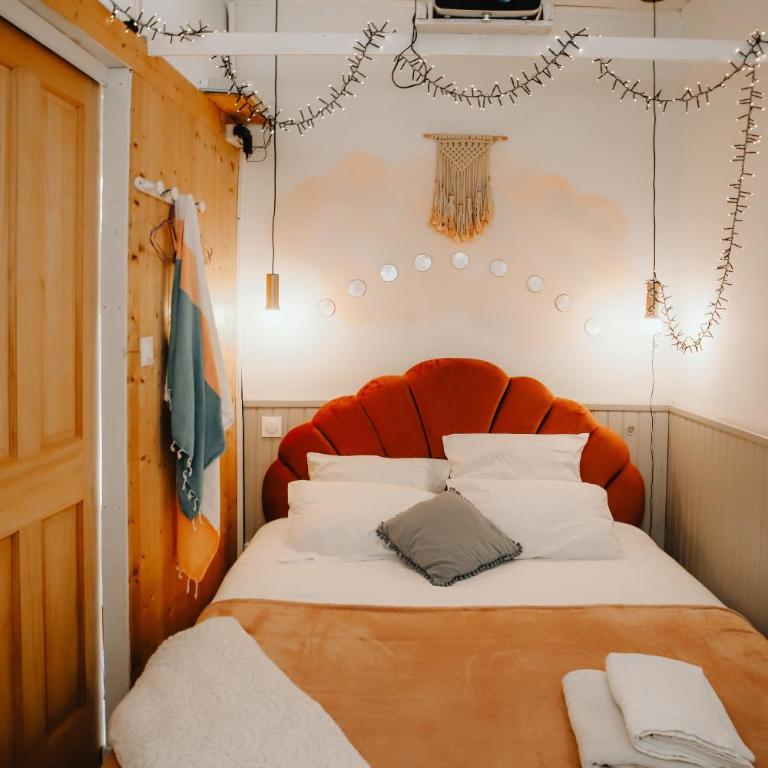 Coquillages et crustacés, vidéoprojecteur baignoire îlot chez Ivona Vacances - Appartement 1 Chambre - 30