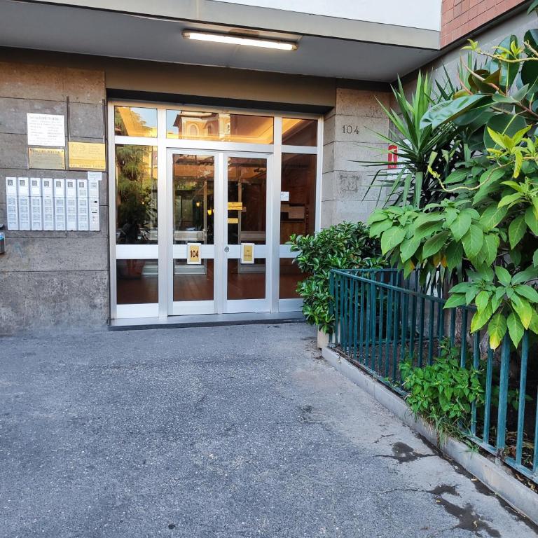 Trilogy in Trastevere - Three-Bedroom Apartment with Balcony - 26