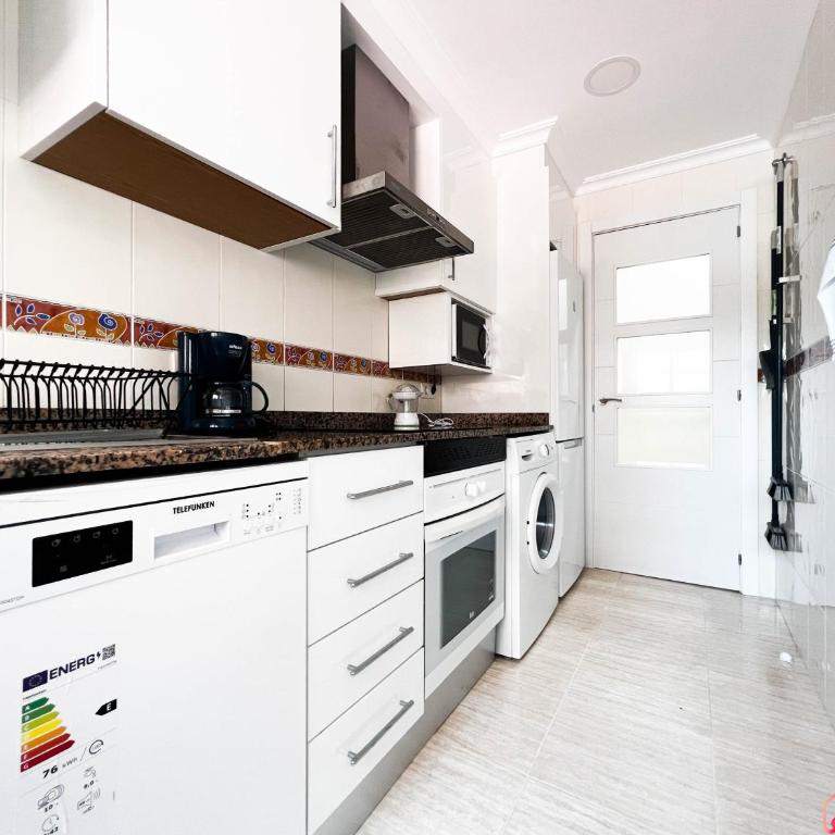 Modern apartment in front of the Mediterranean - Apartamento de 2 dormitorios - 13