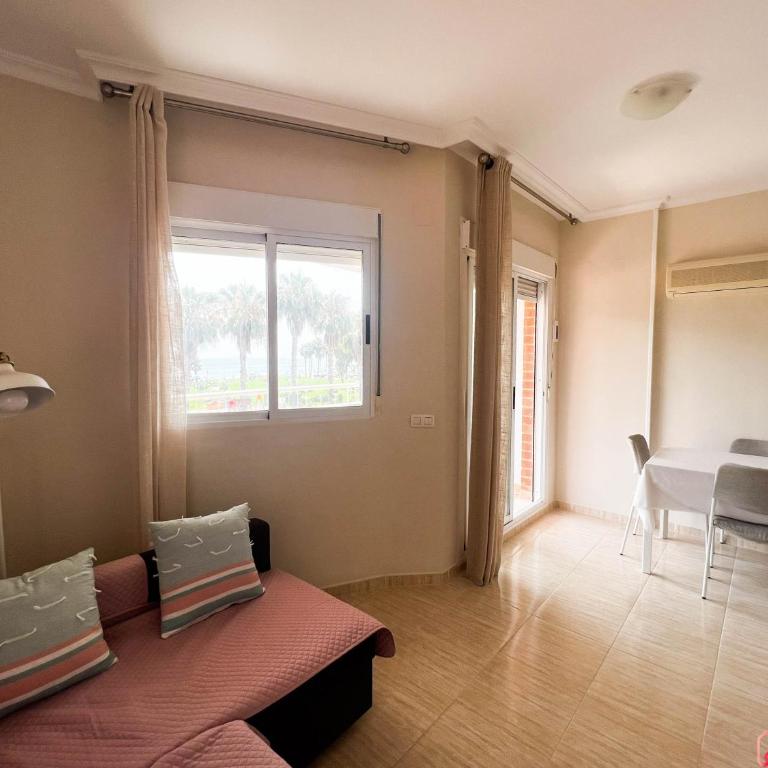 Modern apartment in front of the Mediterranean - Apartamento de 2 dormitorios - 9