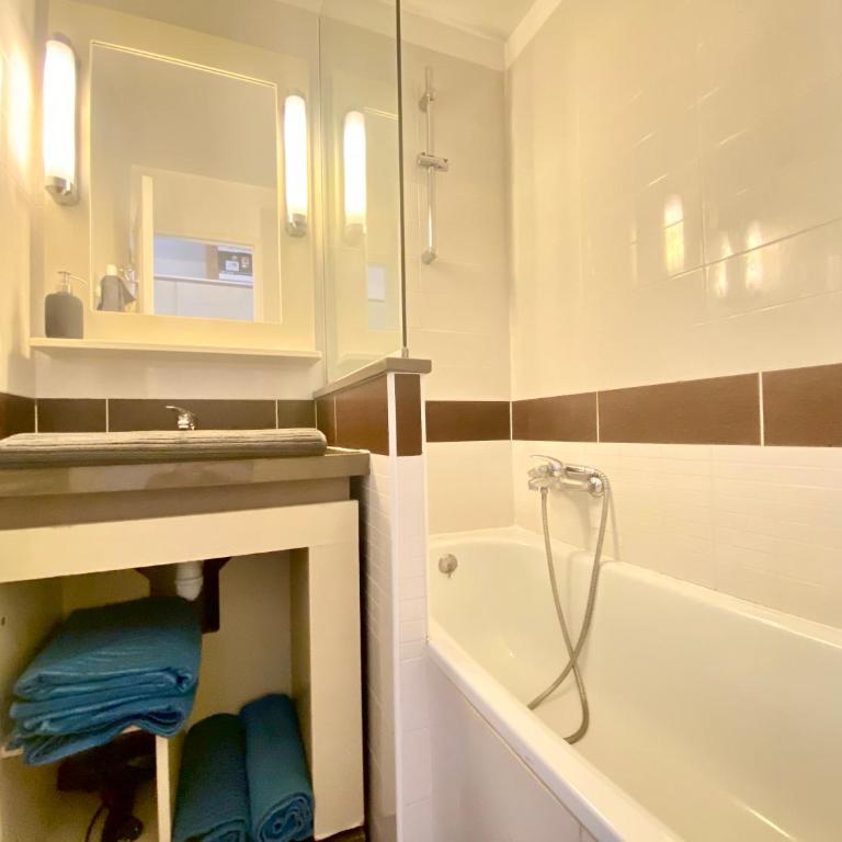 Les Ingres SCLS - Parking, Piscine, Vue Mer - Appartement - Vue sur Mer - 7