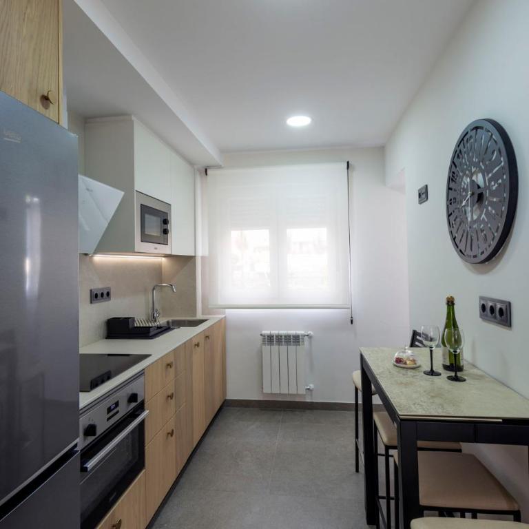 El Piso de Pilar - Three-Bedroom Apartment - 18