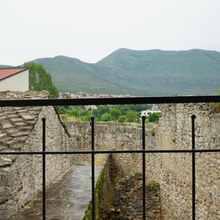 Hotel Restoran Humsko - Deluks Dvokrevetna Soba sa Bračnim Krevetom i Balkonom - 16