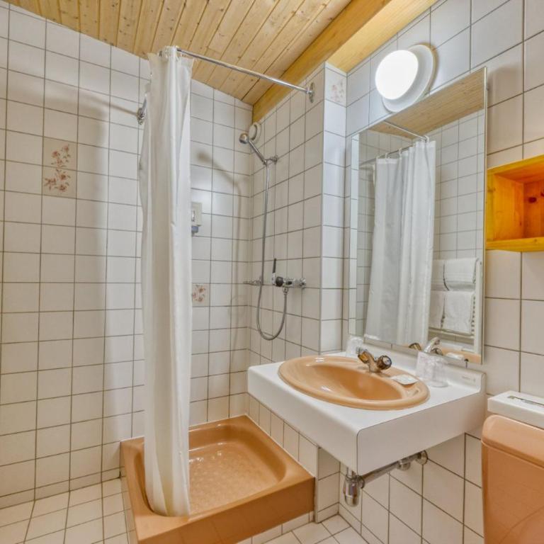 Hôtel Les Sources - Doppelzimmer mit Balkon - 1