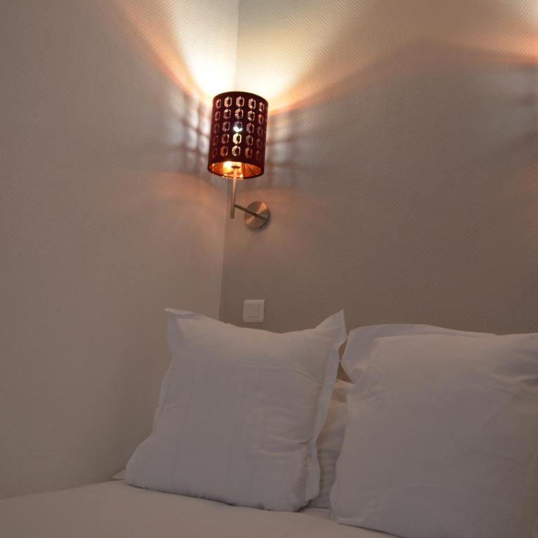 Hôtel Les Corps Saints - Chambre Double Confort - 7