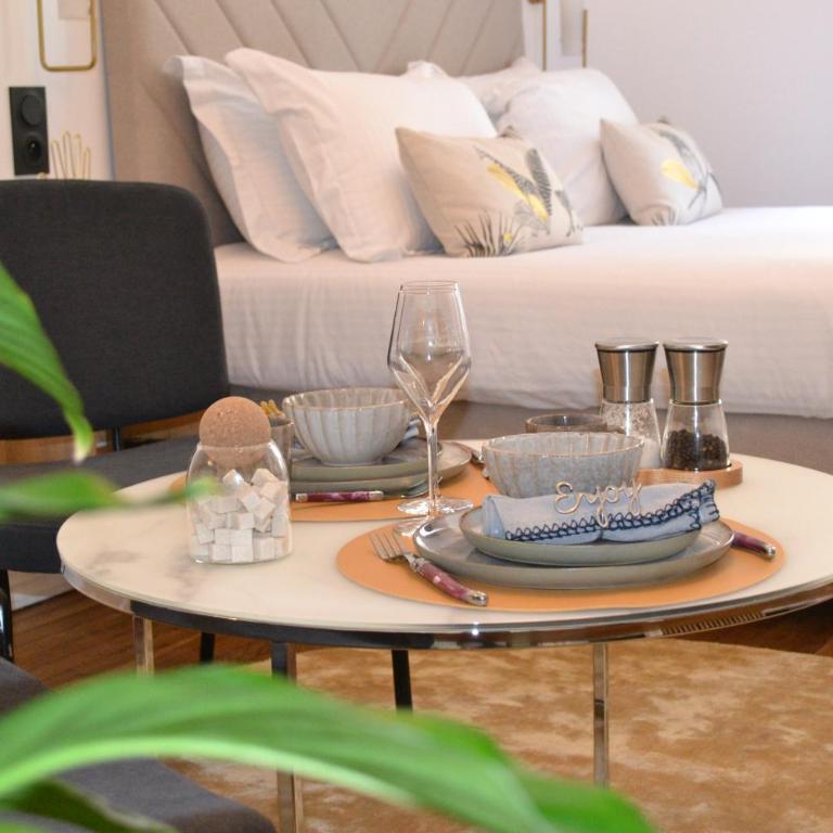 So Guest, Clou dans le fer, modern suite near cathedral - Appartement 1 Chambre - 11