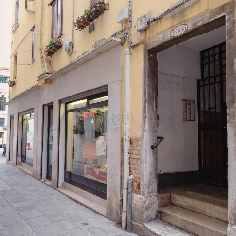 Hostmate - Venezia - Sant Agostino - Appartamento con 2 Camere da Letto - 27