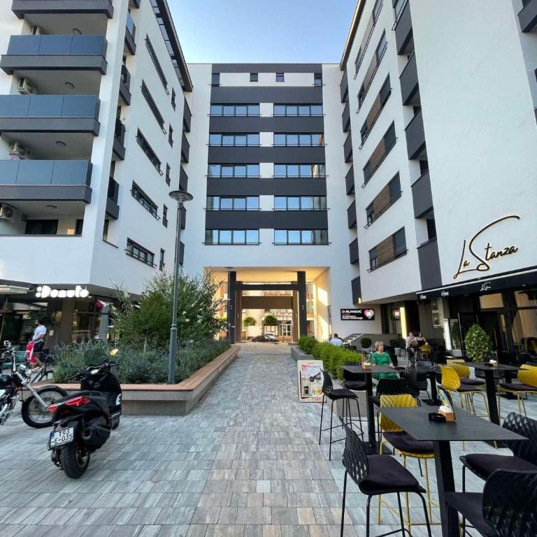 Nika - One-Bedroom Apartment - 11