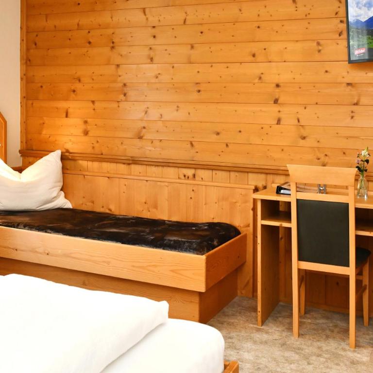 Pension Eichenheim - Basic Dreibettzimmer - 15
