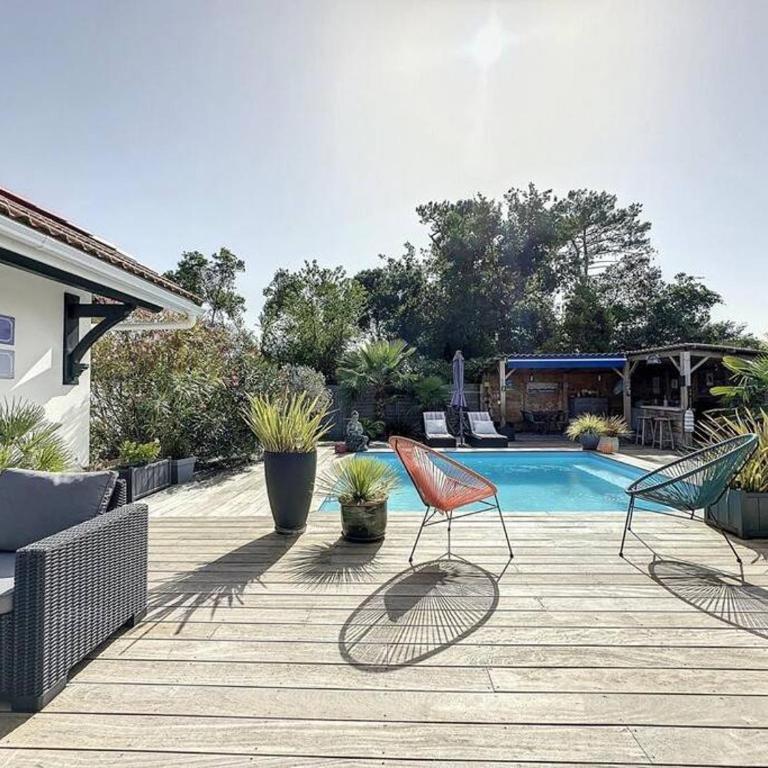 Villa Nolaene, 8-9 pers, Piscine, Calme et Moderne - Villa - 2