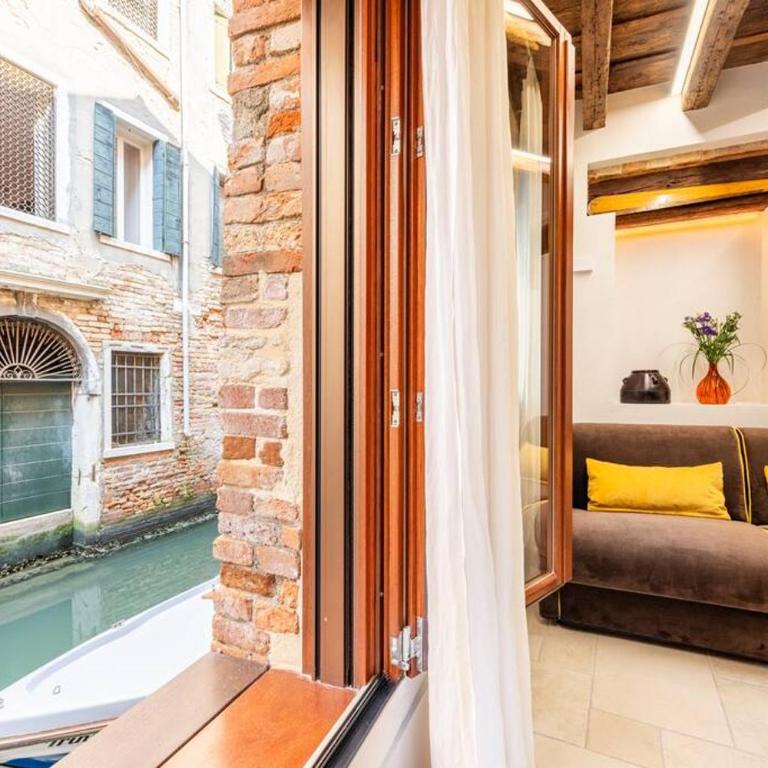 Dream's door with canal view in Venice - Appartamento con 1 Camera da Letto - 16
