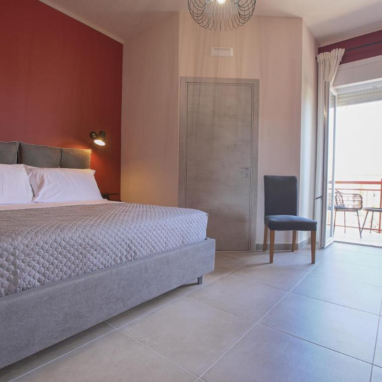 Malù - Bed & Breakfast - Camera Matrimoniale con Balcone - 1